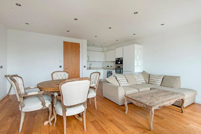 2 Bedroom Flat To Rent In Finchley Road, Hampstead, NW3