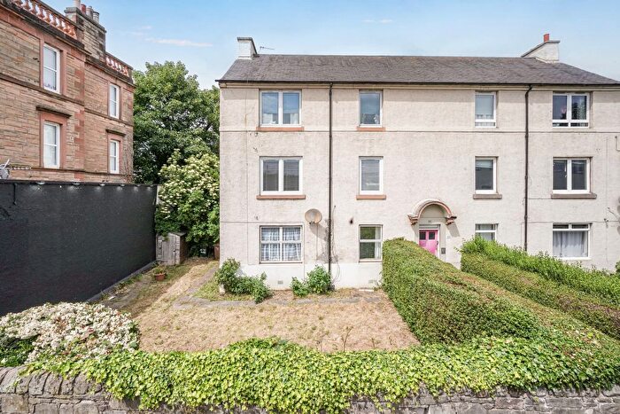2 Bedroom Flat For Sale In / Slateford Road, Slateford, Edinburgh, EH14