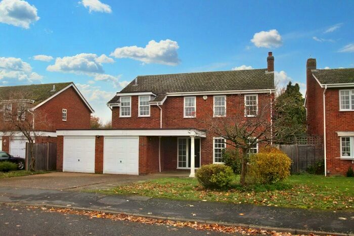 4 Bedroom Detached House To Rent In St. James Road, St. Neots, Cambridgeshire, PE19