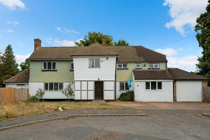 4 Bedroom Detached House To Rent In Cedar Walk, Kenley, CR8