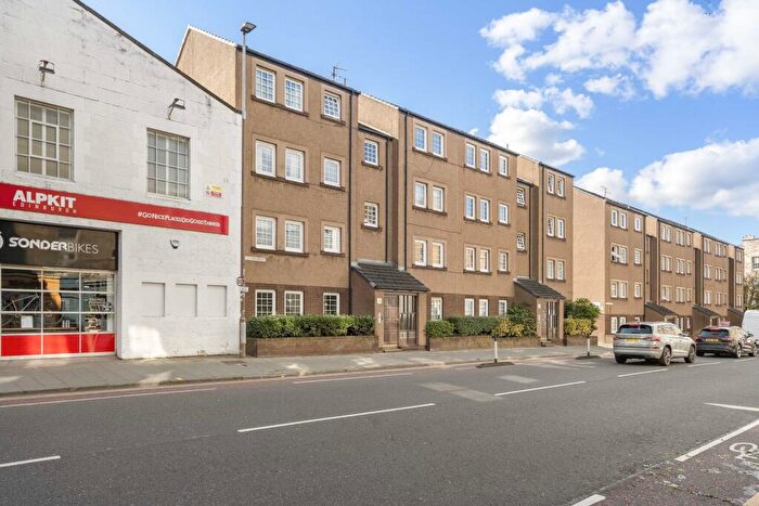 1 Bedroom Flat For Sale In / Causewayside, Causewayside, Edinburgh, EH9