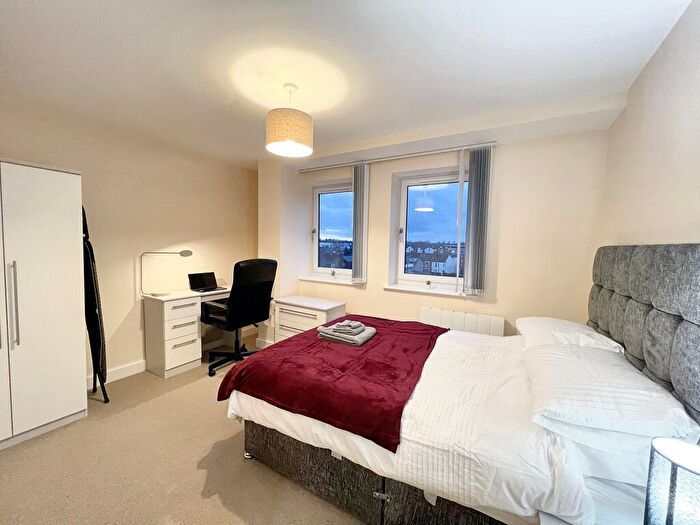 1 Bedroom Apartment For Sale In Queens Road, Queens House, CV1