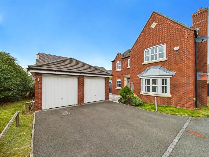 4 Bedroom Detached House For Sale In Lostock Drive, Middlewich, CW10