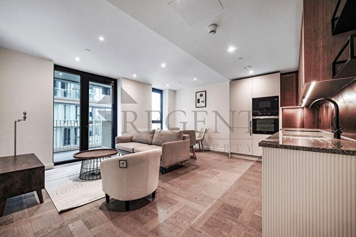 2 Bedroom Flat To Rent In Saffron Wharf, Merino Gardens, E1W