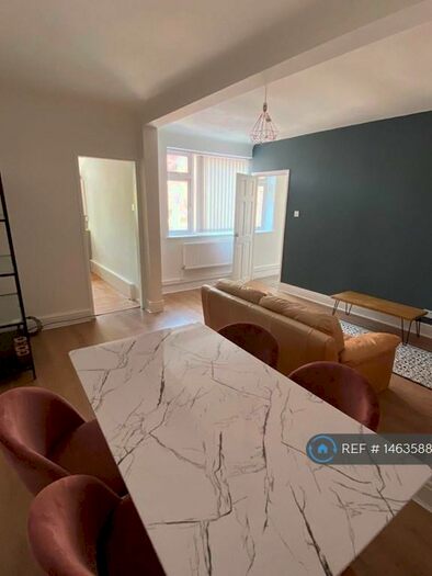 1 Bedroom Flat To Rent In Manley Court, Manchester, M16