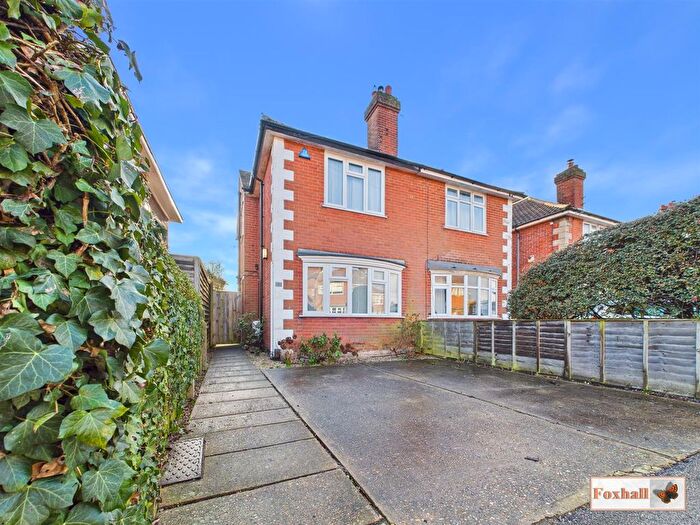 3 Bedroom Semi-Detached House For Sale In Whitby Road, Ipswich, IP4