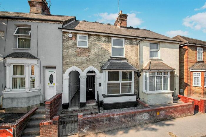 4 Bedroom Property To Rent In Green Street, High Wycombe, HP11