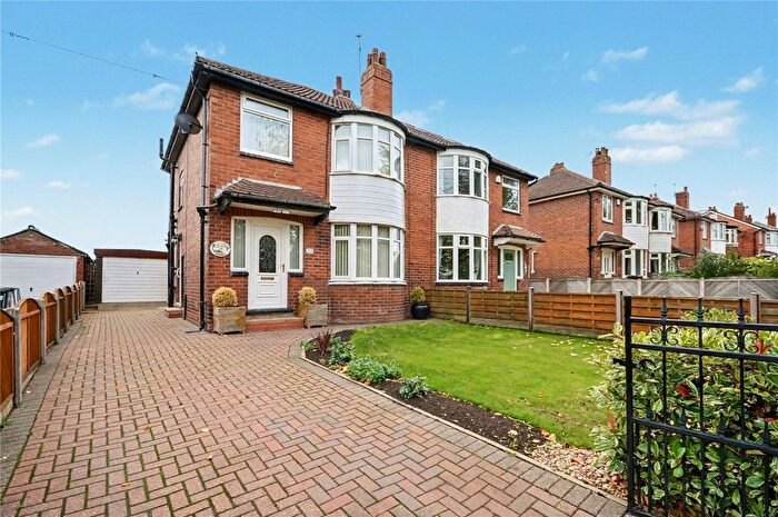 3 Bedroom Semi-detached House For Sale In Ring Road, Middleton, Leeds, West Yorkshire, LS10