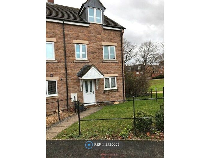 3 Bedroom Semi-detached House To Rent In Rosemary Drive, Banbury, OX16