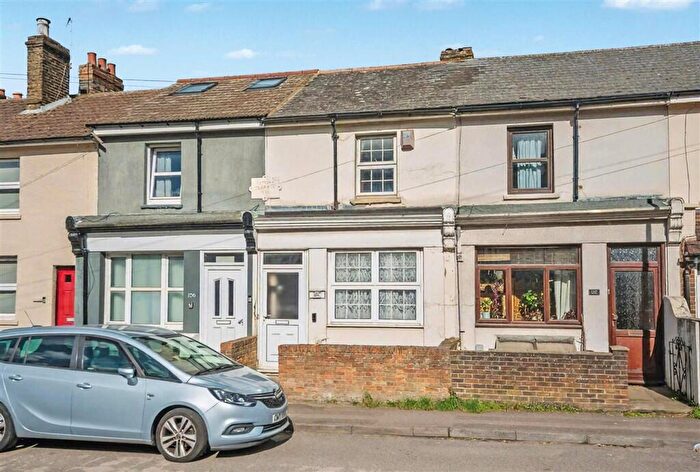 2 Bedroom Terraced House For Sale In Borstal Street, Rochester, ME1