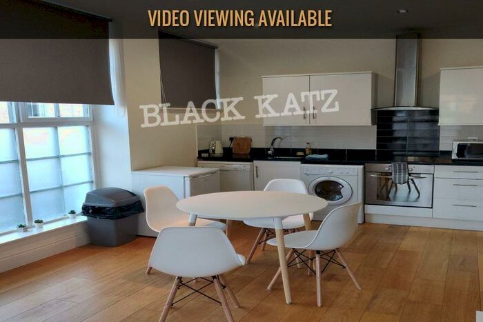 1 Bedroom Flat To Rent In Lambeth Walk, SE11