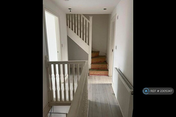 4 Bedroom Terraced House To Rent In Westbourne Avenue, Bolton, BL3