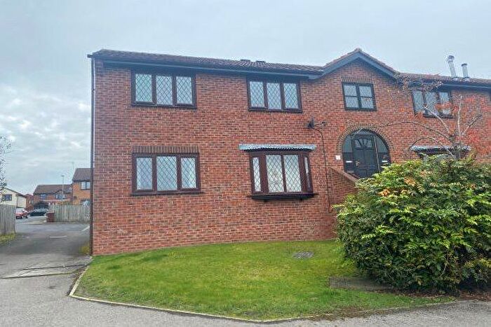 1 Bedroom Flat To Rent In Alma Way, Pickering, YO18