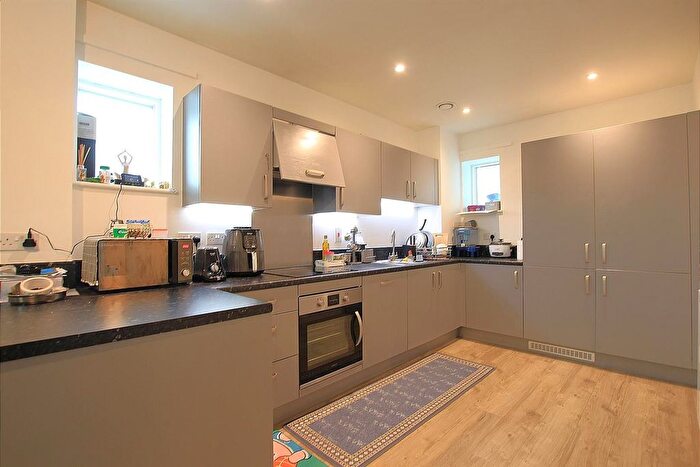 2 Bedroom Flat To Rent In Eden House, Lampton Road, Hounslow, TW3