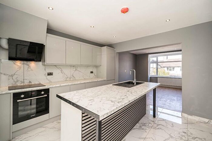 4 Bedroom Property For Sale In Norbury Court Road, London, SW16