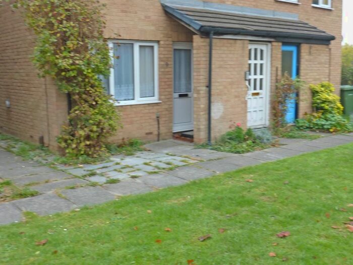 1 Bedroom Maisonette To Rent In Whitelands Way, Harold Hill RM3