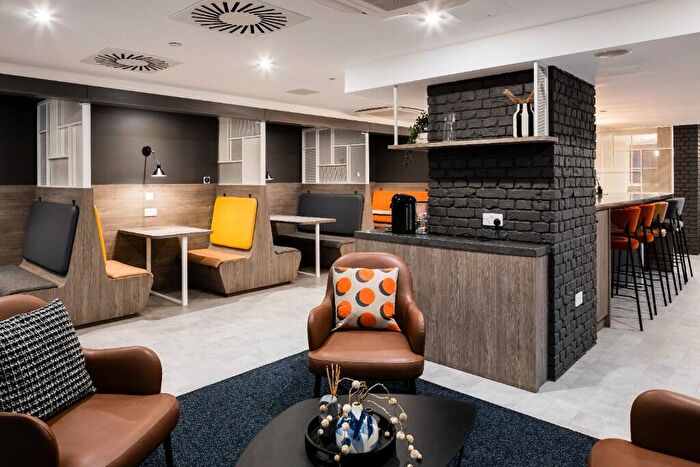 2 Bedroom Apartment To Rent In Silvertown Way, London, E16