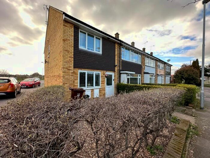 2 Bedroom Property To Rent In Corringham Road, Corringham, Stanford-Le-Hope, SS17