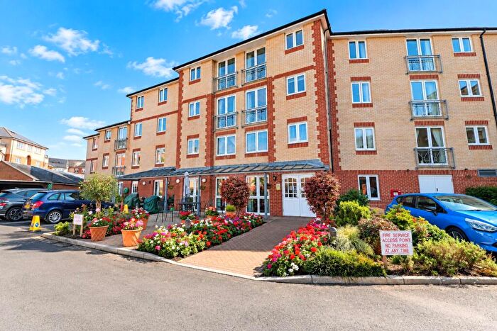 1 Bedroom Apartment For Sale In Mills Way, Barnstaple, Devon, EX31