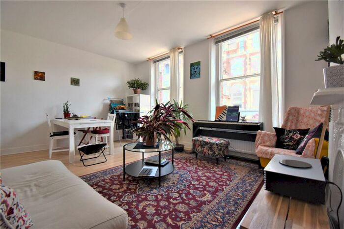 1 Bedroom Flat To Rent In The Broadway, Crouch End, London, N8