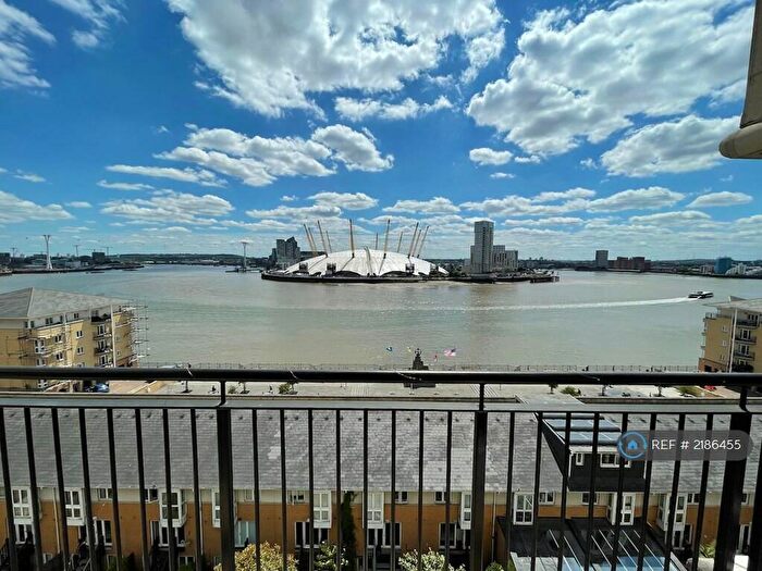 2 Bedroom Flat To Rent In Adventurers Court, London, E14