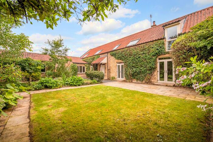 4 Bedroom Detached House To Rent In Hall Drive, Canwick, Lincoln, LN4