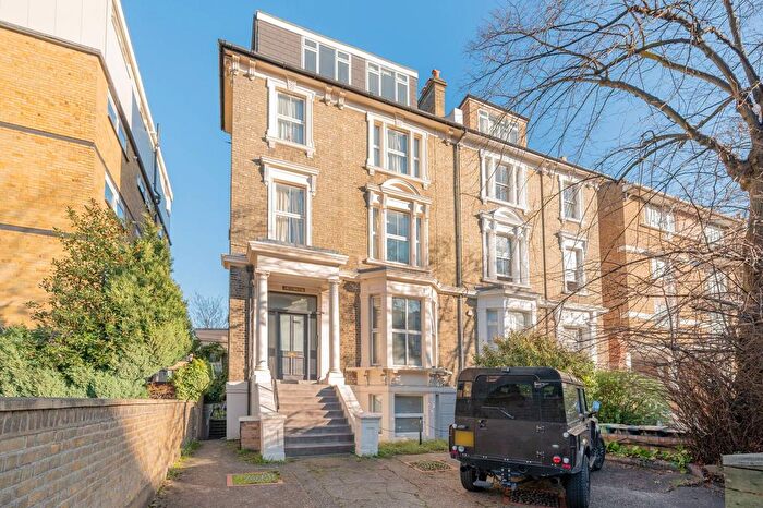 2 Bedroom Flat For Sale In Haverstock Hill, Hampstead, London, NW3