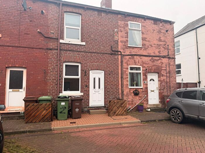 2 Bedroom Terraced House To Rent In Garden Row, Wakefield, WF4