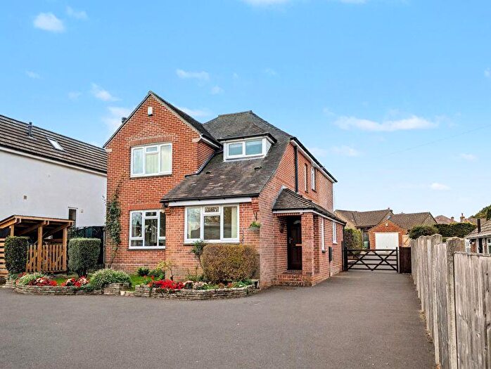5 Bedroom Detached House For Sale In Lower Blandford Road, Broadstone, BH18
