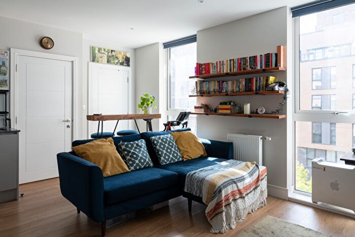 1 Bedroom Flat For Sale In Mauger Heights, Summerstown, London, Greater London, SW17