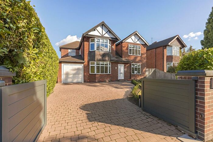 4 Bedroom Detached House For Sale In Carlton Road, Hale, Altrincham, WA15