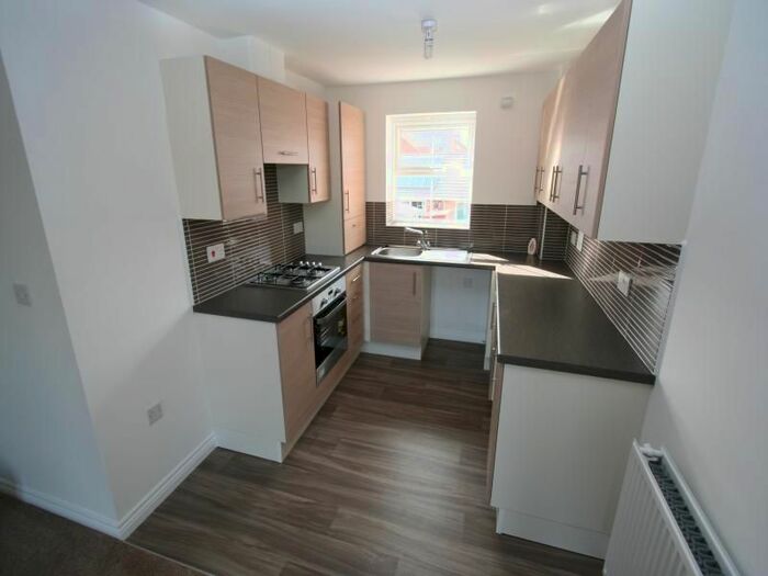 2 Bedroom Flat To Rent In Raby Road, Hartlepool, Cleveland, TS24