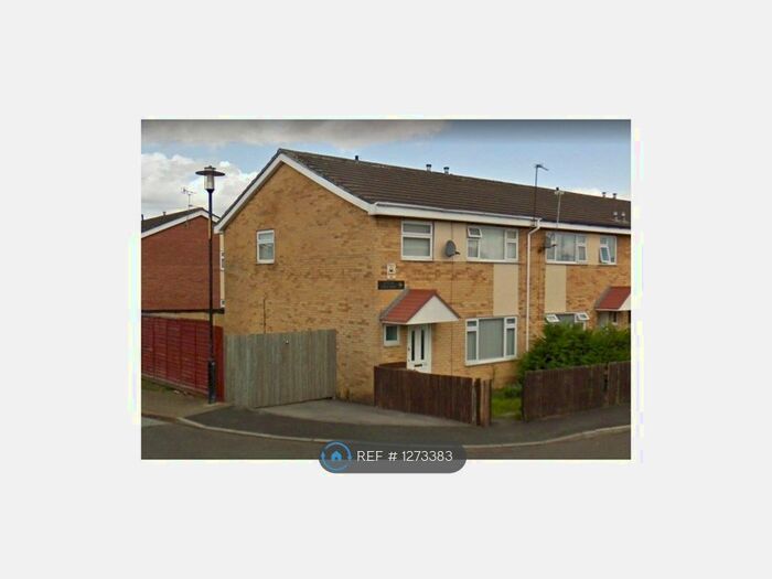 4 Bedroom Semi-Detached House To Rent In Swale Road, Ellesmere Port CH65