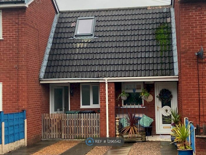 1 Bedroom Terraced House To Rent In Hamer Street, Radcliffe, Manchester M26