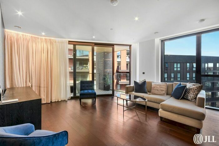 3 Bedroom Flat To Rent In Charles Clowes Walk, London, SW11