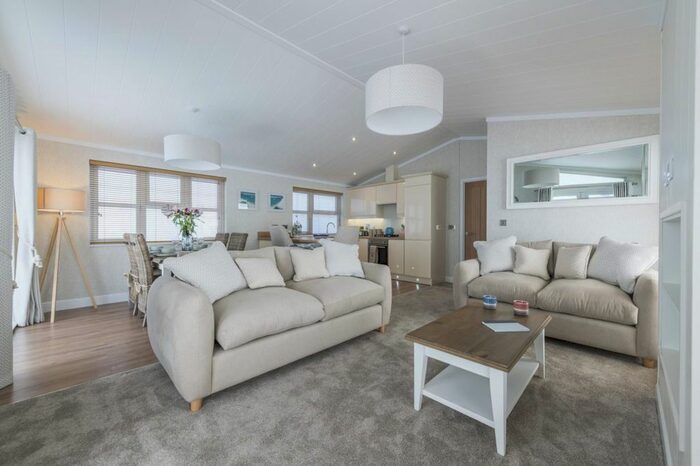 3 Bedroom Mobile/park Home For Sale In Torquay Road, Shaldon, Teignmouth, TQ14