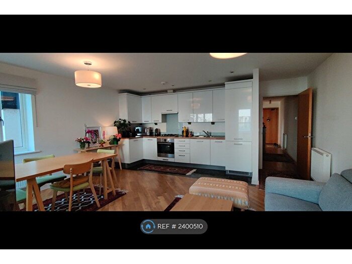 2 Bedroom Flat To Rent In Stonebridge Road, Canterbury, CT2