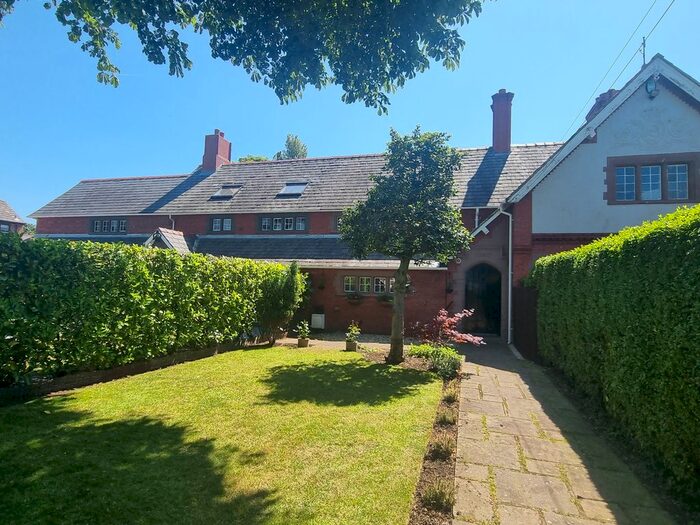 3 Bedroom Mews For Sale In Brickwall Lane, Liverpool, L29