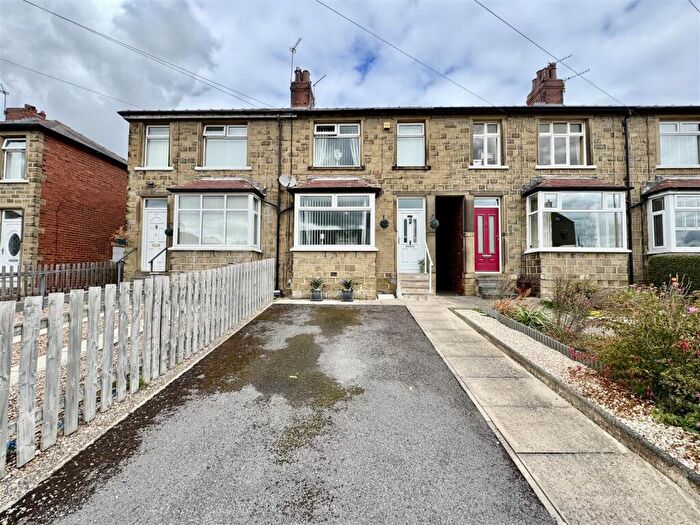 2 Bedroom Terraced House For Sale In Sunnymead, Waterloo, Huddersfield, HD5