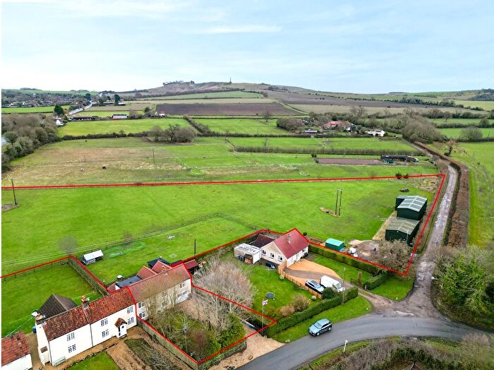 4 Bedroom Semi-Detached House For Sale In The Hayle, Calstone, Calne, Wiltshire, SN11