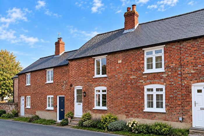 2 Bedroom House For Sale In High Street, Childrey, OX12