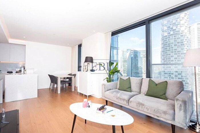 2 Bedroom Apartment For Sale In Hampton Tower, Marsh Wall, Canary Wharf, E14