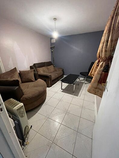 1 Bedroom Flat To Rent In Joydon Drive, Chadwell Heath, Romford, RM6