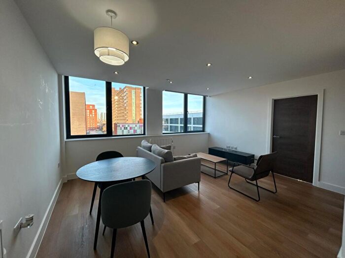 1 Bedroom Flat To Rent In Talbot Road, Stretford, M16