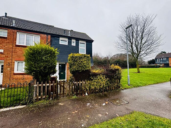 3 Bedroom House To Rent In Brooke Close, Wellingborough, NN8