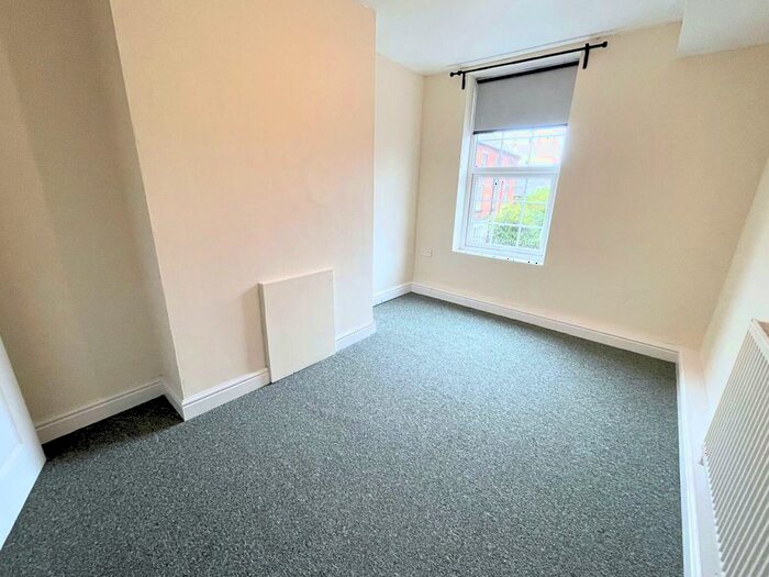1 Bedroom Flat To Rent In Upper Bar, Newport, TF10