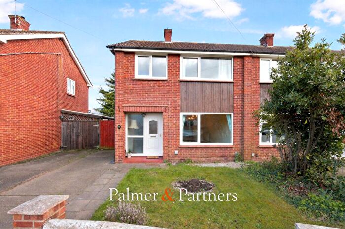 3 Bedroom Semi Detached House For Sale In Rainsborowe Road, Colchester, Essex, CO2