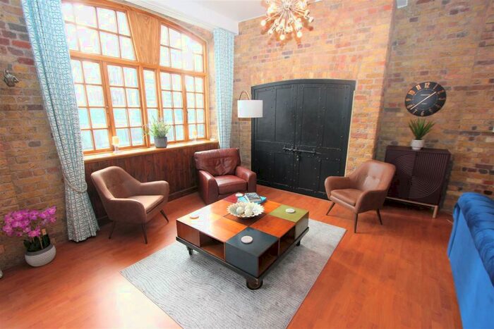 2 Bedroom Apartment To Rent In Telfords Yard, Wapping, London, E1W