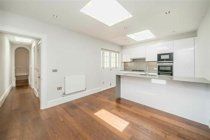 2 Bedroom Flat To Rent In Manchester Street, London, W1U