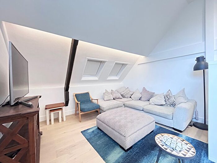 2 Bedroom Flat To Rent In High Street, Brighton, BN2